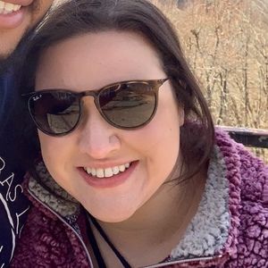 Meet your Posher, Mallory